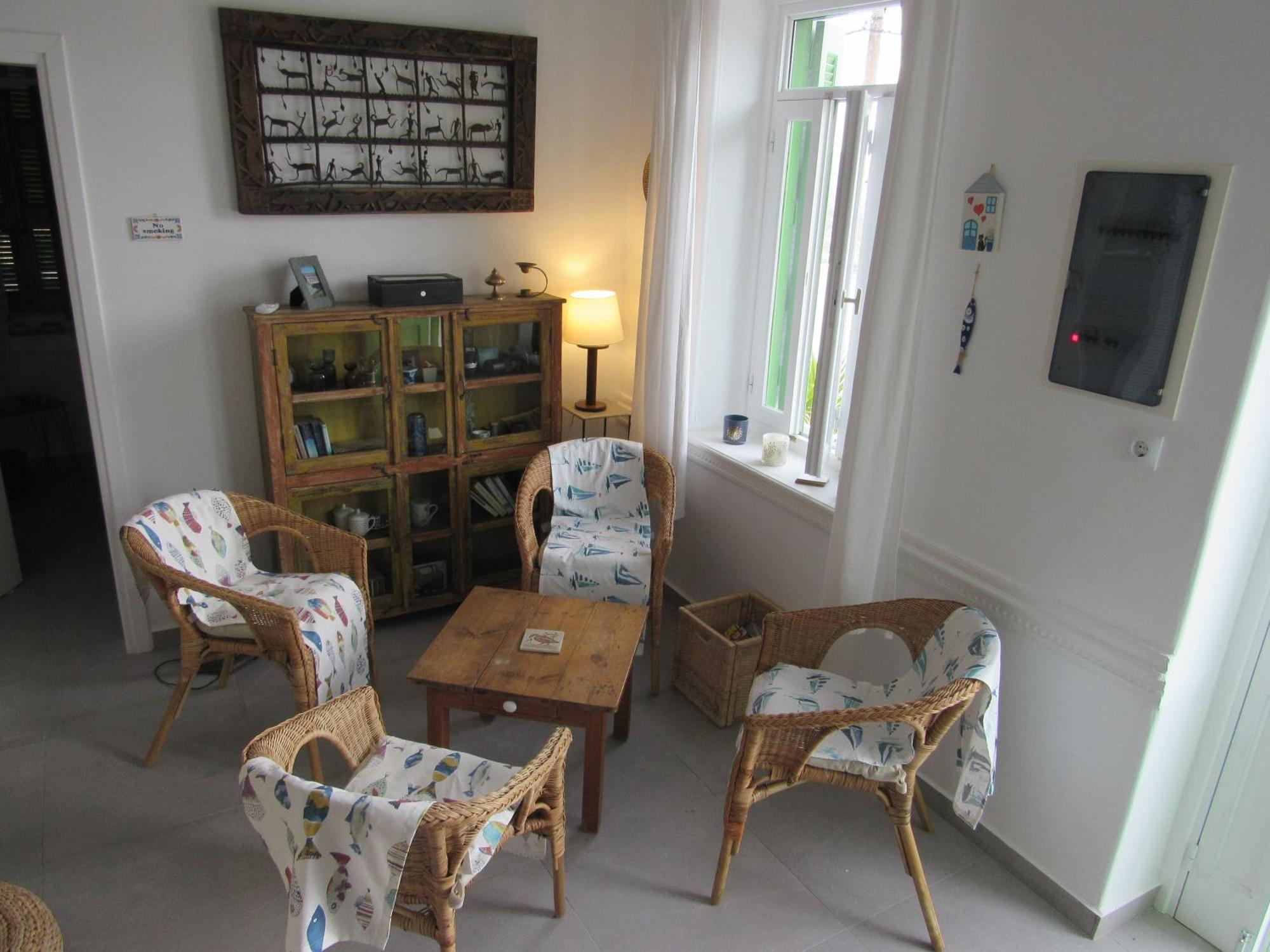 The Orange House Apartment Aperion